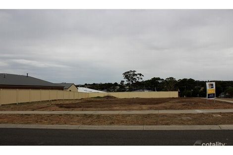 Property photo of 12 Jarren Court Kangaroo Flat VIC 3555