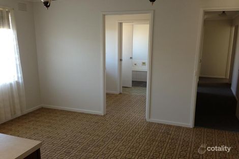 Property photo of 16 Kardinia Drive Albanvale VIC 3021