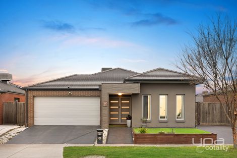 10 OSTEND CRES, POINT COOK, VIC 3030