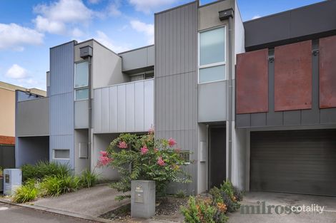 Property photo of 15 Raven Lane Maribyrnong VIC 3032