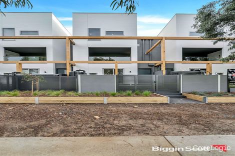 Property photo of 39 Zeta Crescent Point Cook VIC 3030