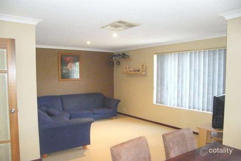 Property photo of 11 Meadow Place Hocking WA 6065