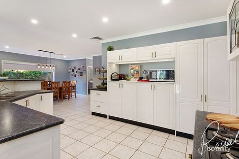 Property photo of 19 Toll House Way Windsor NSW 2756