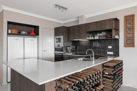 Property photo of 8 Fairbank Drive Gledswood Hills NSW 2557