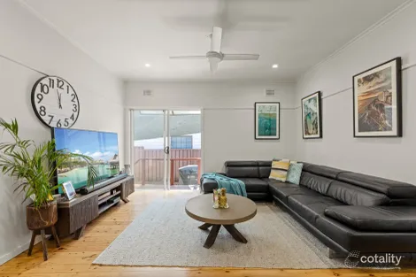 17 Kenneth Ave, Kirrawee, NSW 2232