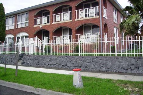 Property photo of 9 Charles Green Avenue Endeavour Hills VIC 3802