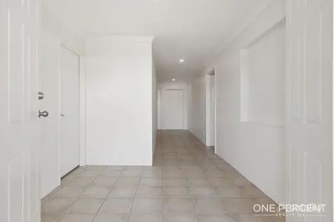 Property photo of 16 Goldseeker Loop Ravenswood WA 6208