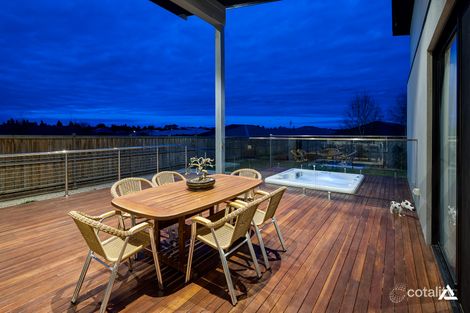 Property photo of 3 Huntingfield Court Warragul VIC 3820