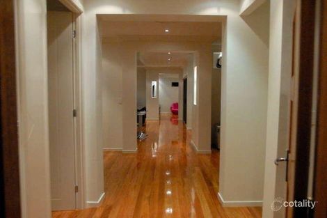 Property photo of 2 Clover Hill Court Calamvale QLD 4116