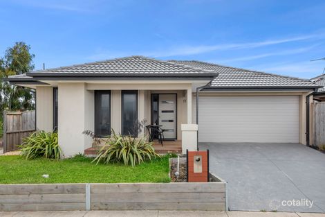 11 Beaumont Ave, Charlemont, VIC 3217