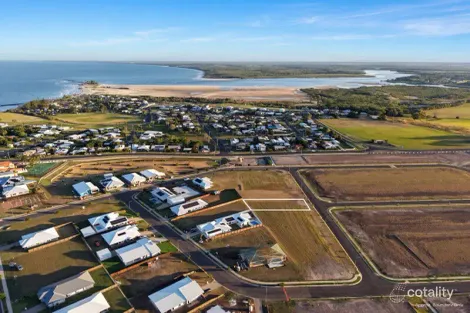 8 DAVID ST, ELLIOTT HEADS, QLD 4670