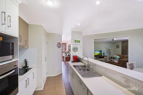 Property photo of 5 Joy Close Highfields QLD 4352