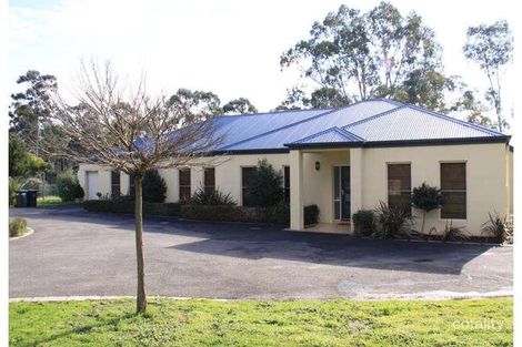 1 Ash Ct, Ascot, VIC 3551