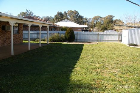 Property photo of 50 Incarnie Crescent Wagga Wagga NSW 2650