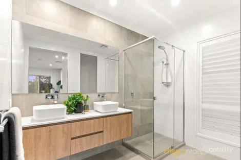 Property photo of 20 Brookbent Road Pallara QLD 4110