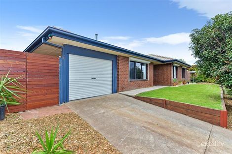 5 Scarvell Ave, Trott Park, SA 5158