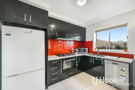 Property photo of 49 Sallys Run Hampton Park VIC 3976