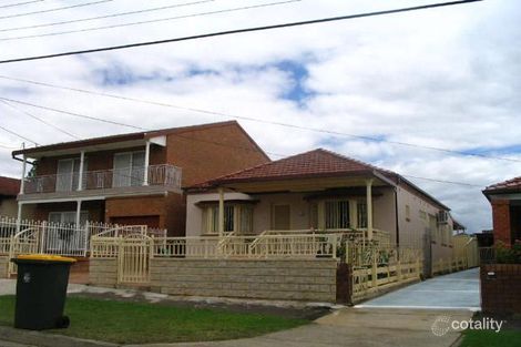 30 Defoe St, Wiley Park, NSW 2195