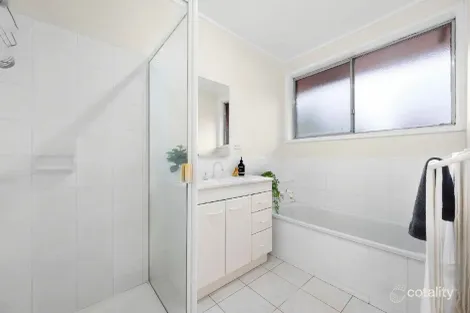 Property photo of 37 Elmwood Crescent Glen Waverley VIC 3150