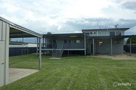 8 Hannah Cres, Dysart, QLD 4745