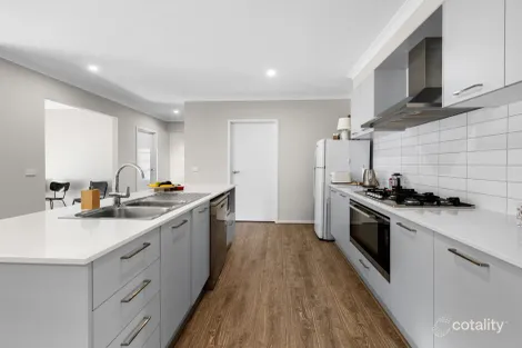 Property photo of 10 Tussock Way North Wonthaggi VIC 3995