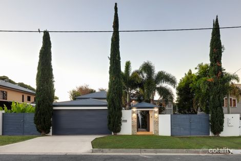 Property photo of 5 Third Avenue Labrador QLD 4215