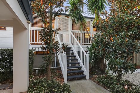 Property photo of 5 Third Avenue Labrador QLD 4215