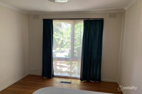 Property photo of 31 Knights Drive Glen Waverley VIC 3150