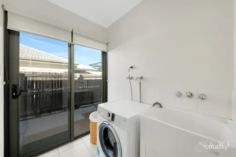 Property photo of 5 Orchard Drive Kirkwood QLD 4680