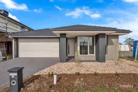 59 Station Pde, Donnybrook, VIC 3064