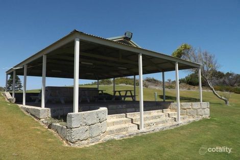 Property photo of 4 Rodrigues Crescent Ledge Point WA 6043