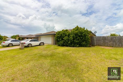 16 Weeroona Ave, Beachmere, QLD 4510