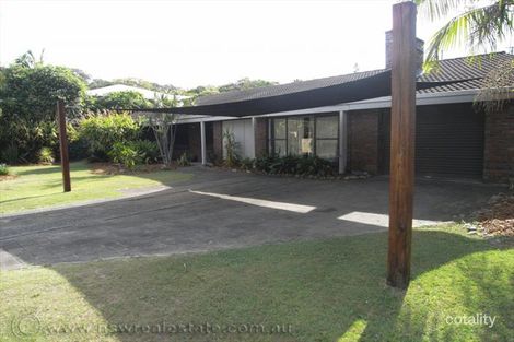 6 Shell Cove Lane, Korora, NSW 2450