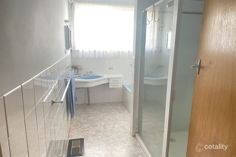 Property photo of 32 Henderson Street Camperdown VIC 3260