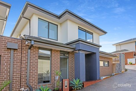 Property photo of 2 Butina Crest Pakenham VIC 3810
