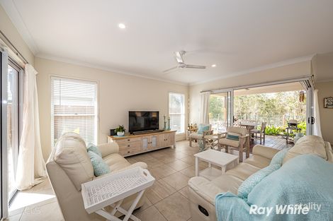 Property photo of 105 Lakeside Crescent Ningi QLD 4511