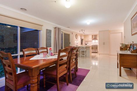 Property photo of 6 Emma Court Berwick VIC 3806
