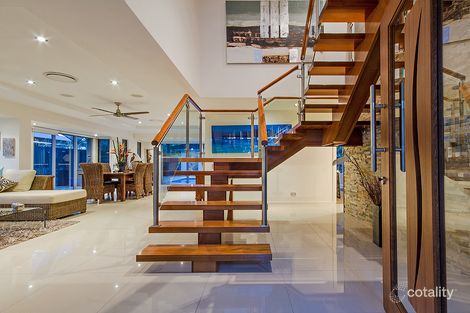 4 Sheridan Park Ave, Broadbeach Waters, QLD 4218