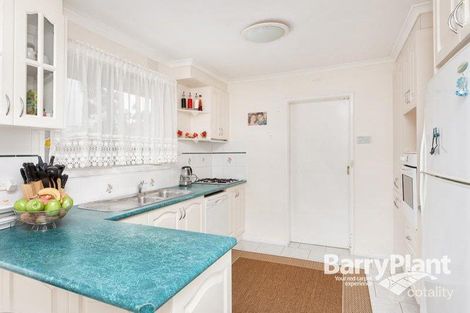 Property photo of 11 Glenthorne Drive Keysborough VIC 3173