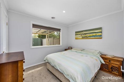 Property photo of 13 Lauffre Walk Caroline Springs VIC 3023