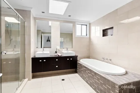 Property photo of 25 Glasshouse Road Beaumont Hills NSW 2155