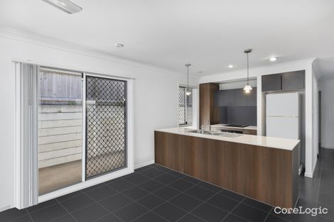 Property photo of 7 Poppy Crescent Springfield Lakes QLD 4300