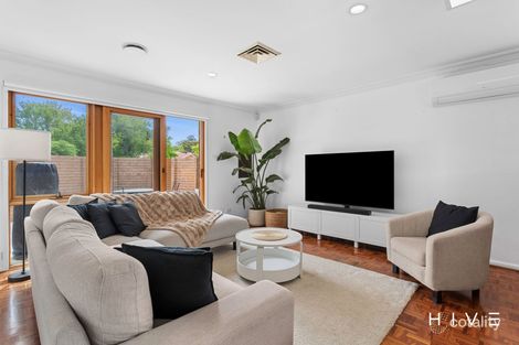 Property photo of 9 Dennes Place Lyons ACT 2606