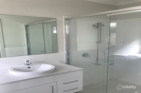Property photo of 49 Sandpiper Circuit Aberglasslyn NSW 2320