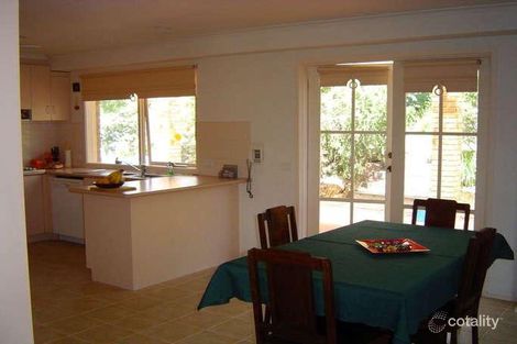 Property photo of 30 Jacaranda Crescent Mornington VIC 3931