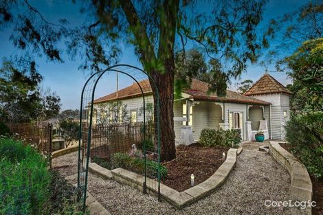 Property photo of 2 Rockbeare Grove Ivanhoe VIC 3079