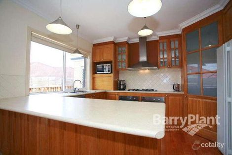 Property photo of 3 Oxley Drive Pakenham VIC 3810