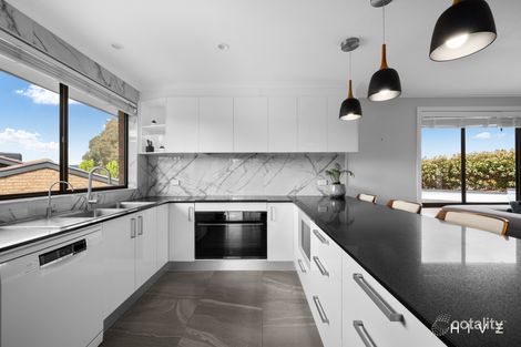 Property photo of 40 Castleton Crescent Gowrie ACT 2904