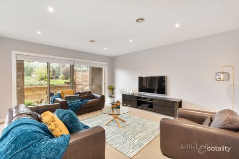 Property photo of 145 Main Drive Macleod VIC 3085