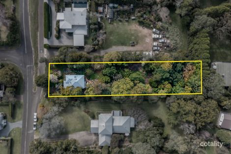 Property photo of 4 Curzon Street Mount Lofty QLD 4350